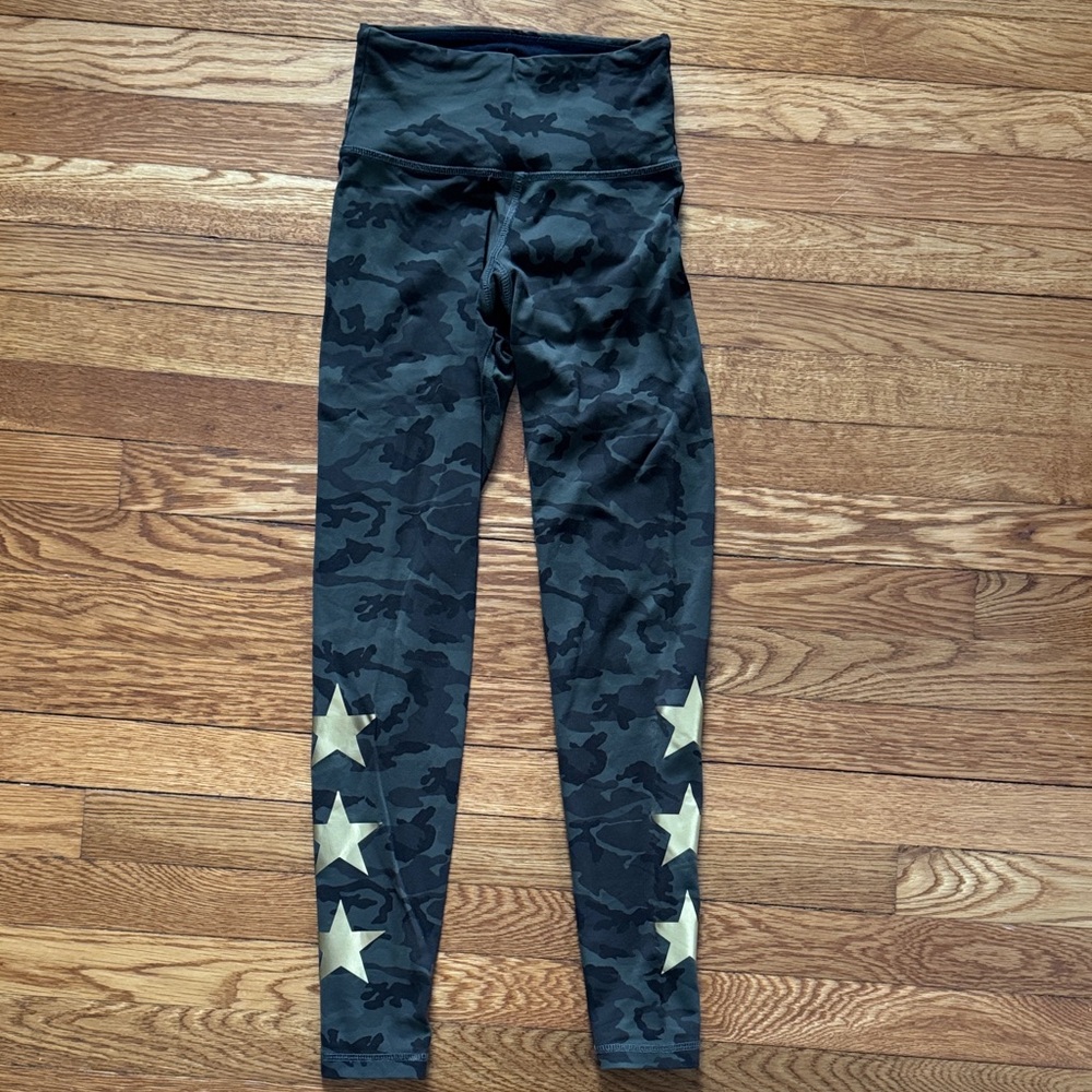Strut This Camouflage Leggings with Stars